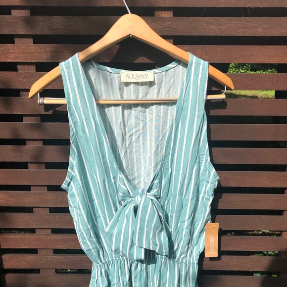 Audrey 3+1 Striped Romper w Bow —NWT - Picture 8 of 8